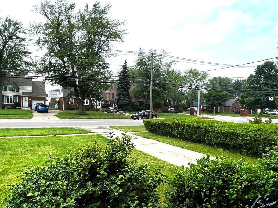 Entire Home In Buffalo - 6 Guests 3 Bedroom 1 Bath - Convenient Location - 25Min To Niagara Falls Экстерьер фото