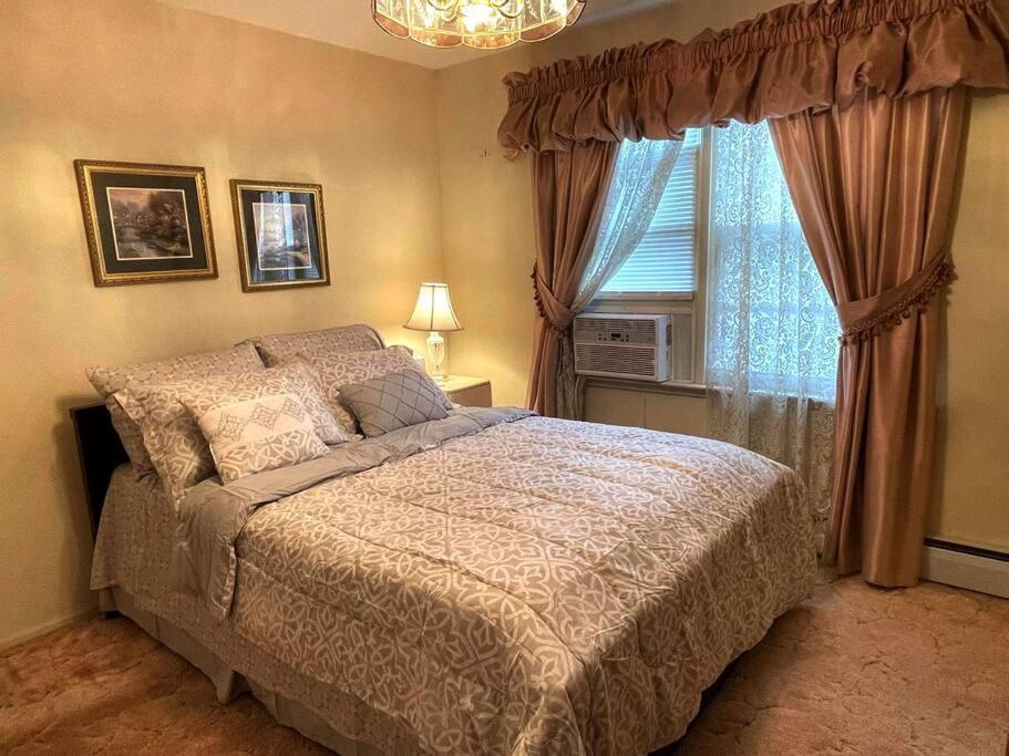 Entire Home In Buffalo - 6 Guests 3 Bedroom 1 Bath - Convenient Location - 25Min To Niagara Falls Экстерьер фото